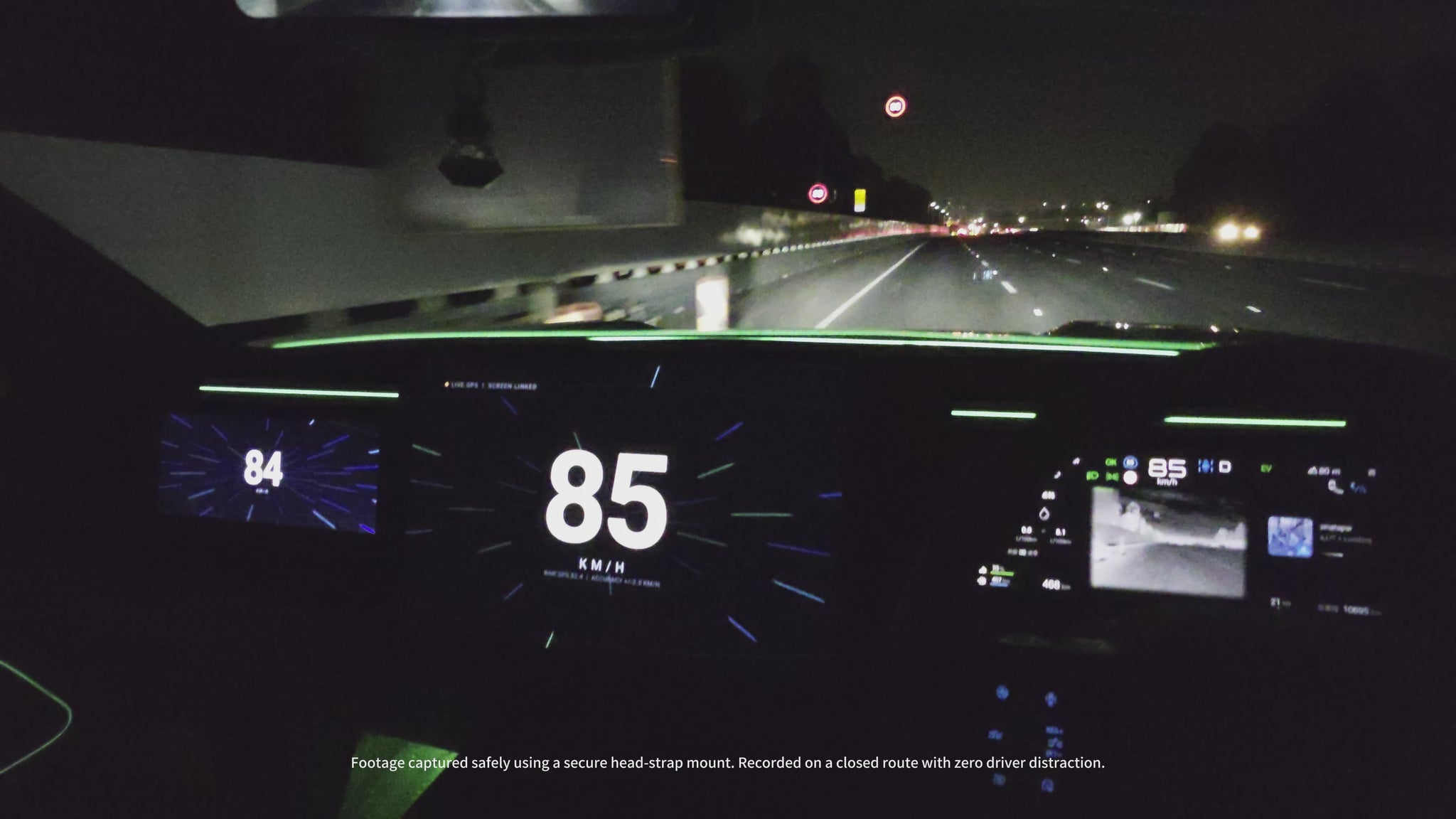 BAOLAB Screen Control app speedometer display showing 85 km/h on Denza B8 passenger screen during highway driving, synced with driver display and centre infotainment