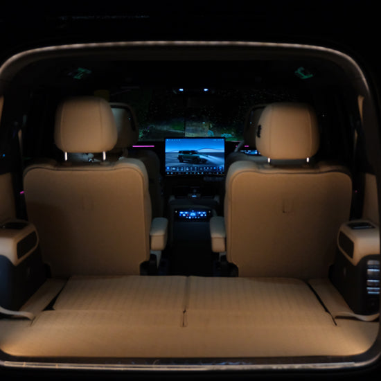 Video demonstration of the BAOLAB hidden perimeter boot light for Denza B8, showing the welcome animation and full cargo-area illumination at night.