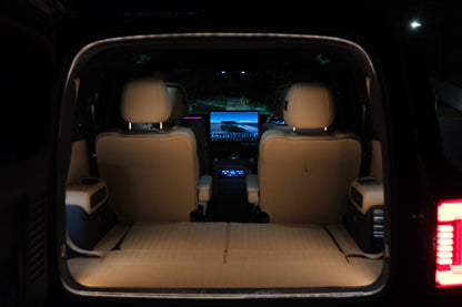 Video demonstration of the BAOLAB hidden perimeter boot light for Denza B8, showing the welcome animation and full cargo-area illumination at night.